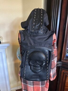 💥NEW ARRIVAL💥 Black Skull-Embossed Hooded Backpack
